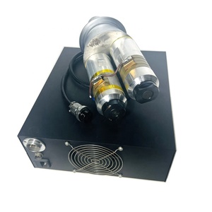 Générateur de soudage ultrasonique 4200W 15kHz et amplificateur de transducteur piézoélectrique pour l'assemblage de boîtiers de batterie PE, garantie 1 an - Product Image 2