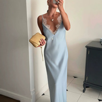 Robes longues chic dos nu 2026 à col en V pour l'été, sans manches, en dentelle et satin, sexy, pour soirée en boîte de nuit, anniversaire, pour femmes