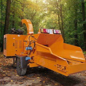Trituradora de Madera Remolcable Diésel de 22.8KW 30HP, Industrial, Autoalimentada, con Alimentación Hidráulica, Montada en <span class=keywords><strong>Remolque</strong></span>, Modelo 6130 - Product Image 1