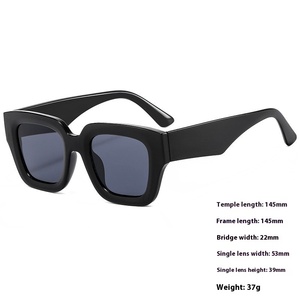 Sunglasses With Wide Legs And Large <b>Frame</b> New European And American Men's And Women's Jelly Color Personalized Uv400 Sunglasses - Product Image 6