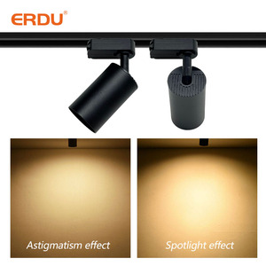 <span class=keywords><strong>Spot</strong></span> LED sur <span class=keywords><strong>rail</strong></span> moderne en fer noir de style nouveau GU10/MR16 pour magasin de vêtements - Product Image 3