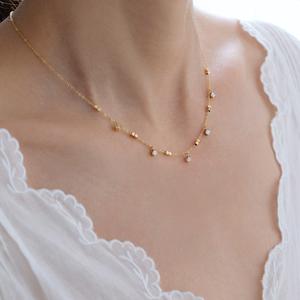 Collier à breloques plaqué or tendance 2026, en acier inoxydable 18 carats avec cristaux de zircon, petit pendentif pour femme - Product Image 5