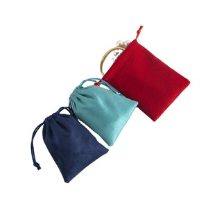 Sac à poussière en velours de luxe avec cordon de serrage, logo personnalisé imprimé, pochette de rangement en flanelle douce, housse de protection pour accessoires de sac à main - Product Image 1