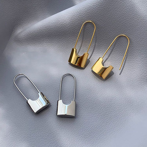 Orecchini con Chiusura a Perno per Donne, Accessori per Orecchie Semplici e alla Moda per Uso Quotidiano - Product Image 2