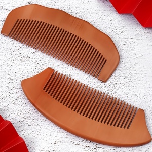 Oferta Caliente: Peine <span class=keywords><strong>de</strong></span> Madera <span class=keywords><strong>de</strong></span> Durazno Natural Grabado, Cepillo para el <span class=keywords><strong>Cabello</strong></span>, Peine Antiestático para Barba, Herramienta y Accesorio para el <span class=keywords><strong>Cabello</strong></span> - Product Image 1