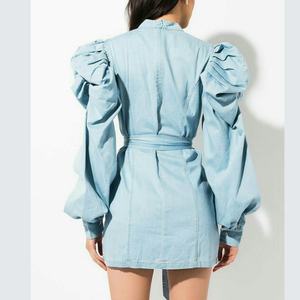 เดรสยีนส์ OEM รุ่นปี 2025 แบบสั่งทำพิเศษสำหรับผู้หญิง ทรงพลีท แขนยาว ความยาวปานกลาง เหมาะสำหรับฤดูร้อน - Product Image 2