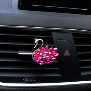 Exquisite Rhinestone Swan Car Aromatherapy Perfume Metal Diamonds <strong>Diffuser</strong> <strong>Clip</strong> Crystal Freshener <strong>Clip</strong> Car Aromatherapy 2025 - Product Image 6