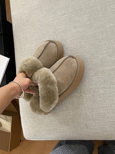 Bottes de neige chaudes pour hommes et femmes, chaussures d'extérieur, fabricants de tissus pour le dessus des chaussures, vente en gros et personnalisation, pantoufles d'hiver en laine - Product Image 2