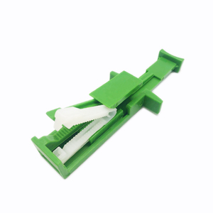 Pinces à cordon ombilical jetables au design unique et breveté avec verrou de sécurité - Product Image 6