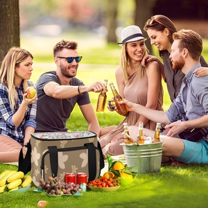 Sac isotherme Aloha personnalisé pour pique-nique, barbecue et camping, avec bretelles, motif floral hawaïen, écologique - Product Image 6