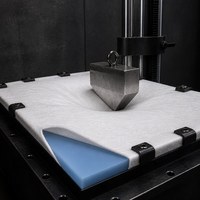 UHMWPE Kesilmeye Dayanıklı Dokunmamış Kumaş Beyaz Hafif Koruyucu Tekstil Rulosu Endüstriyel Güvenlik Eldiveni Astarı Yapımı İçin