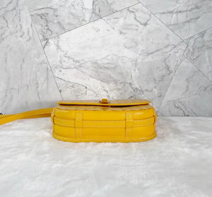 Trendige Vintage Unisex Luxus PU Umhängetasche Monogramm Satteltasche mit Charakteristischem Chevron-Muster Tragbar - Product Image 4