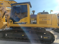 Excavadora de cadenas Komatsu PC240 japonesa genuina de 24 toneladas, tamaño mediano, como nueva, con pocas horas de uso, unidad usada disponible en stock.