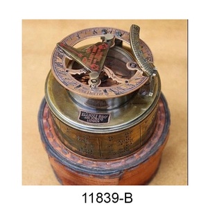 Brújula de latón Vintage con Funda de cuero, brújula náutica personalizada, proveedores de la India - Product Image 3