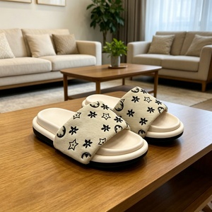 Precio al por Mayor, Pantuflas para Mujer 2026, Sandalias Planas de Diseñador Originales Unisex de Alta Calidad y Lujo - Product Image 1