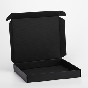 Empresa de embalaje de papel de Shenzhen suministra CAJA DE CORREO corrugado caja de correo de envío negra impresa personalizada - Product Image 1