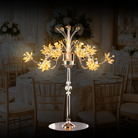 Centre de table décoratif élégant et luxueux, porte-bougie en métal et cristal, décoration de couloir haut de gamme pour mariage et banquet