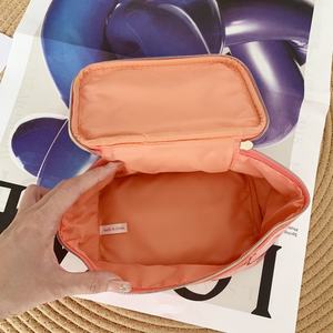 Bolsa de cosméticos de cuero brillante PU bolsas de maquillaje de moda grandes bolsas de almacenamiento lindas portátiles para Mujeres Hombres viajes al aire libre playa - Product Image 5