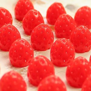 Colgante de resina de fresa 3D roja Kawaii, simulación de fruta, dijes de cabujón Kawaii para hacer collares DIY - Product Image 4