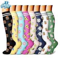 Lot de 8 paires de chaussettes de sport compressives à motifs colorés et imprimés numériquement pour l'automne – Vente en gros
