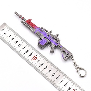 Porte-clés modèle pistolets populaires des <span class=keywords><strong>jeux</strong></span> de légendes APEXs 16cm mode pistolets jouet porte-clés artisanat en métal pour sac ou décoration de clé en Stock - Product Image 6