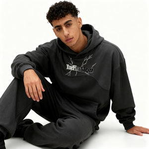 Felpe <span class=keywords><strong>con</strong></span> <span class=keywords><strong>Cappuccio</strong></span> Personalizzate QUICKSHOW Streetwear 380 GSM <span class=keywords><strong>con</strong></span> Ricamo Turf di Alta Qualità, Colore <span class=keywords><strong>Grigio</strong></span> <span class=keywords><strong>Scuro</strong></span> <span class=keywords><strong>con</strong></span> Blocchi di Colore - Product Image 3