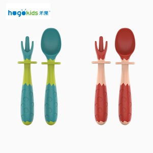 Juego de utensilios de cuchara y tenedor retorcidos sin Bpa no tóxicos para niños - Product Image 1