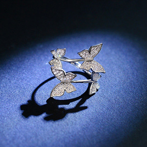 Anello Aperto a Farfalla Fresco per Ragazze, Gioiello Carino da Indossare sul Dito Indice, Accessorio per Outfit Quotidiani e Feste - Product Image 6