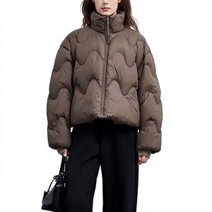 Blouson matelassé marron à col roulé avec fermeture éclair, coupe-vent épais, manteau d'hiver décontracté, coupe ample, longueur courte - Product Image 2