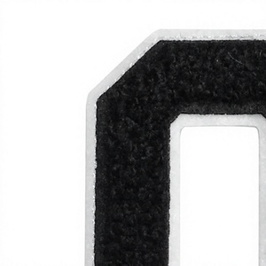 Étiquette de vêtement en feutre non tissé gaufré 3D personnalisée, forme rectangulaire, patch logo tissé découpé au laser - Product Image 3