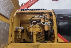 เครื่องจักรวิศวกรรมรถขุดตีนตะขาบมือสอง CAT325DL 25ตัน CAT325DL มือสอง - Product Image 6