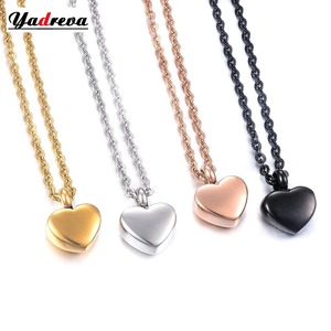 Petit collier urne funéraire en forme de cœur en acier inoxydable, pendentif commémoratif pour cendres, bijou souvenir pour femmes et filles - Product Image 1