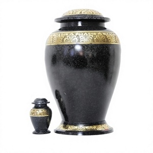 โกศบรรจุอัฐิทองเหลืองหินอ่อนสีดำสลักลายทองคำ - Product Image 1