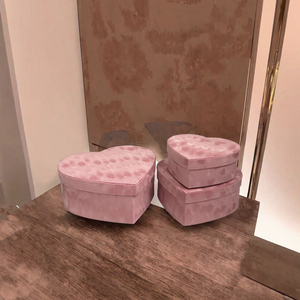 Boîte cadeau de luxe en velours en forme de cœur, matériaux recyclés, boîtes rigides, vente en gros Chine, bouquet fantaisie coloré, expédition beige - Product Image 3