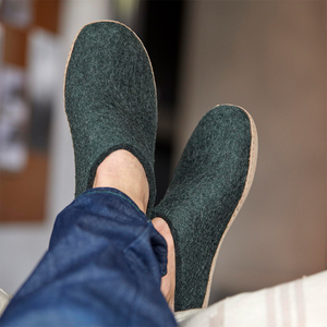 Pantoufles en <span class=keywords><strong>feutre</strong></span> de laine naturelle pour hommes avec logo personnalisé, <span class=keywords><strong>semelle</strong></span> intérieure double couche optimisée - Product Image 6