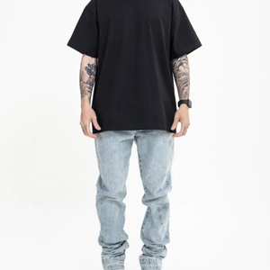 T-shirt pour homme en coton lourd noir, 95% coton, 5% élasthanne, couleur unie, col rond, taille oversize - Product Image 3