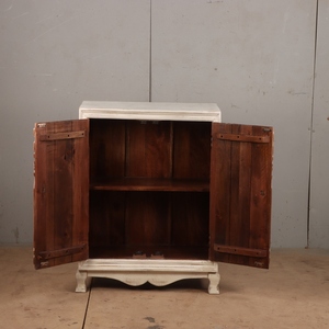 Mesa de Noche de Madera con Diseño Decorativo Moderno y Almacenamiento Funcional, Gabinete Lateral para Dormitorio de Uso Residencial - Product Image 3
