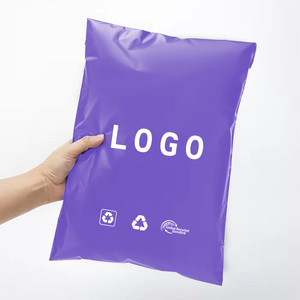 Bolsa de Envío de Polietileno con Logotipo de Marca Personalizada, Bolsas de Correo Recicladas de Lujo Color Morado con Adhesivo para Logística de Devoluciones - Product Image 1