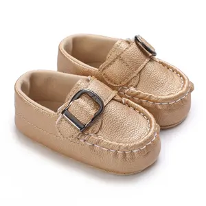 حذاء أنيق من الجلد للطفل الرضيع بدون كعب، حذاء أطفال سهل الارتداء للمشي الأول قابل للتهوية والمرونة