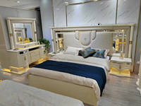 Ensemble Chambre Royale De Luxe King Size 8 Portes 5 Pièces Haut De Gamme Avec Tête De Lit Miroir Lumineuse LED