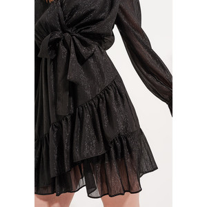 Mini-robe noire à ourlet volanté - Product Image 1
