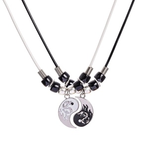 Collier <span class=keywords><strong>de</strong></span> <span class=keywords><strong>couple</strong></span> avec pendentif patchwork totem dragon et chaîne claviculaire Tai Chi national – <span class=keywords><strong>Cadeau</strong></span> idéal <span class=keywords><strong>pour</strong></span> les amoureux - Product Image 1