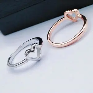 Wanita Korea Gaya Sederhana Perhiasan Diukir Desain Berongga Cinta Hati Cincin Wanita