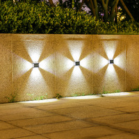 Lámpara de Jardín con Sistema de Energía Solar LED, Iluminación de Cuatro Lados, Luces Solares Impermeables para Paredes y Cercas Exteriores