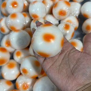 Pelota Sensorial de Lentejuelas con Forma de Pastel de Año Nuevo, Estilo TikTok, para Relajación y Ejercicio de Manos - Product Image 3