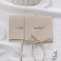 Pochette et boîte à bijoux en suède couleur nude avec logo personnalisé, enveloppe en microfibre de suède personnalisée, sac à bijoux ivoire