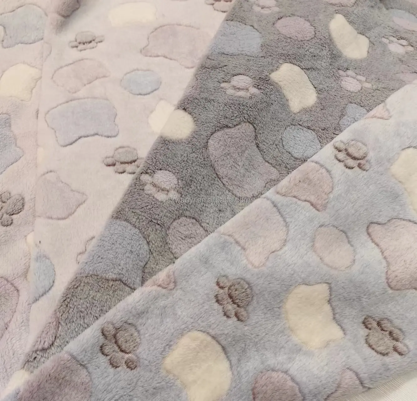 Flannel Fleece Offset Printing Bear Print Fabric Animal Style Fabric Bathrobe Pajamas Fleece Fabric