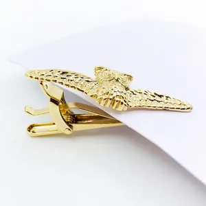 Schlussverkauf Großhandel individualisierbar Metall-Stift vergoldete Hardware Diamant einfarbig Logo Herren tragbar Hut Krokodilleine Clips
