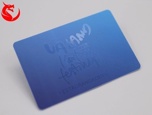 Carte de membre VIP en PVC noir mat avec impression offset UV, livraison rapide et inspection complète - Product Image 4
