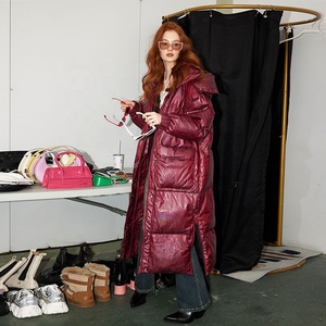 <span class=keywords><strong>Manteau</strong></span> d'Hiver en Duvet de Haute Qualité pour <span class=keywords><strong>Femme</strong></span> - Vente Directe Usine, Personnalisable (Logo OEM), Coupe Longue Ample Épaissie pour Temps Froid - Product Image 2